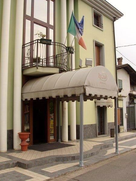 Hotel Ristorante Regina Mozzanica Экстерьер фото